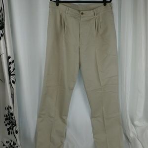 Duxbak Men's Pleated Front Cuffed khakis  W38xL34